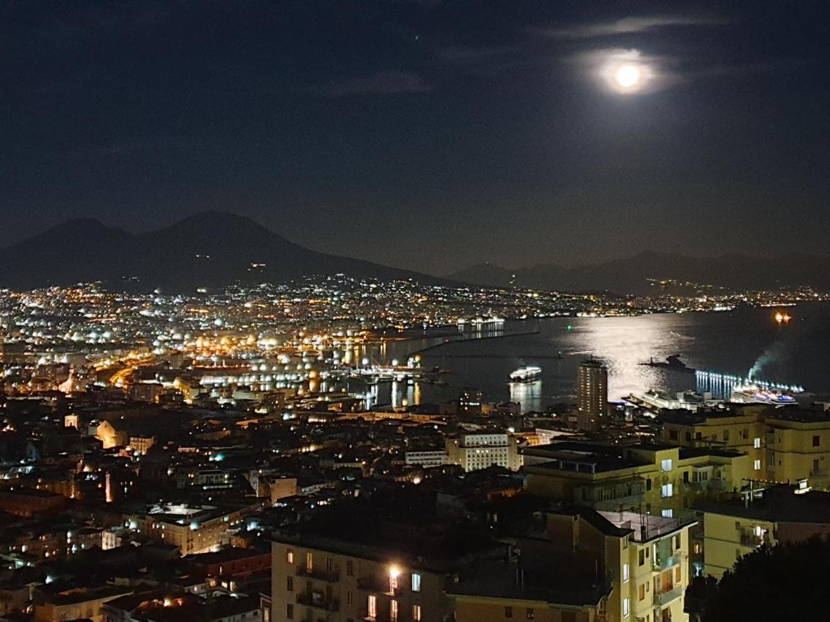 Terrazza Manu - Loft Suspended Over The City-Vomero Napoli Ngoại thất bức ảnh